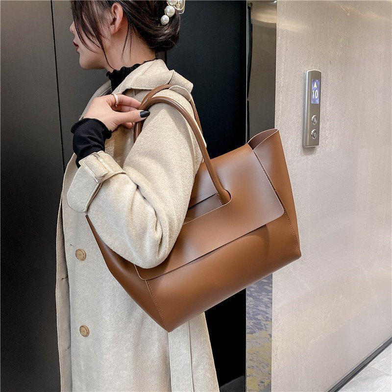 Premium Designer-Style Women's Handbag, Structured PU Leather Tote - Image 2