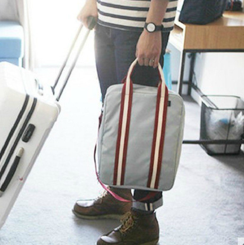 Unisex Large Capacity Travel Duffle Bag – Waterproof Business Boarding & Carry-On Bag - Image 4